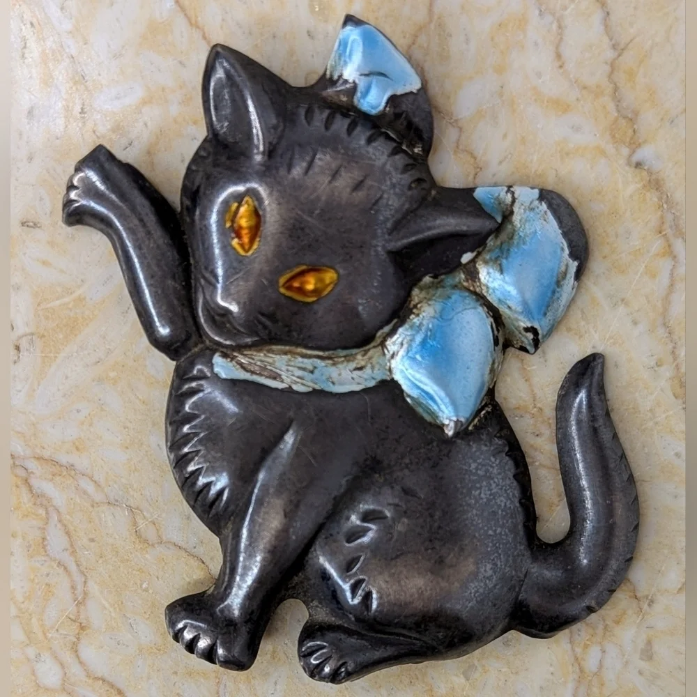 Vintage Pressed Sterling Silver Blue Ribbon Gold Eyes 1950's Kitten Cat Brooch